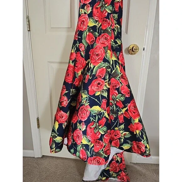 MAC Duggal Lame Mermaid Gown MSRP $499 Size 6 - Picture 4 of 7